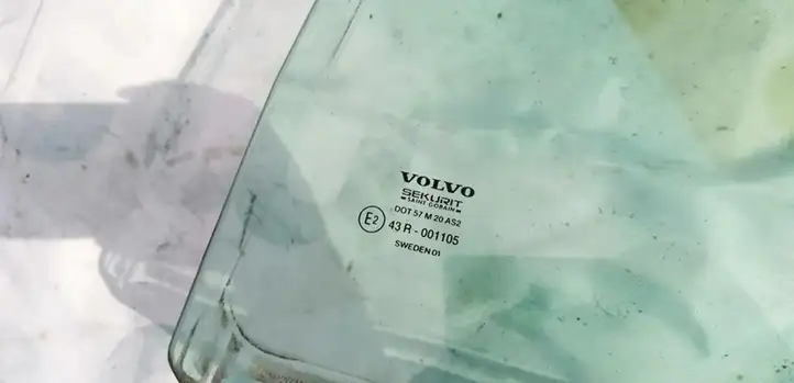 Volvo S60 (2000 - 2004) Стекло задней двери — фото 2