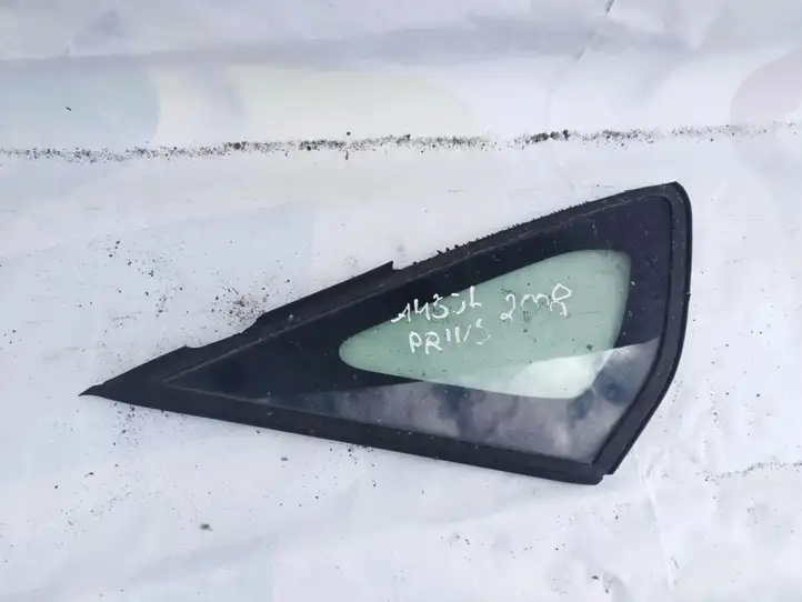 Toyota Prius (XW20) (2003 - 2009) Треугольное стекло кузова — фото 1