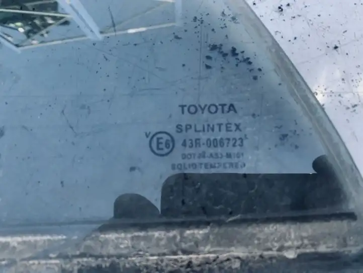 Toyota Avensis T250 (2003 - 2006) Форточка двери — фото 3