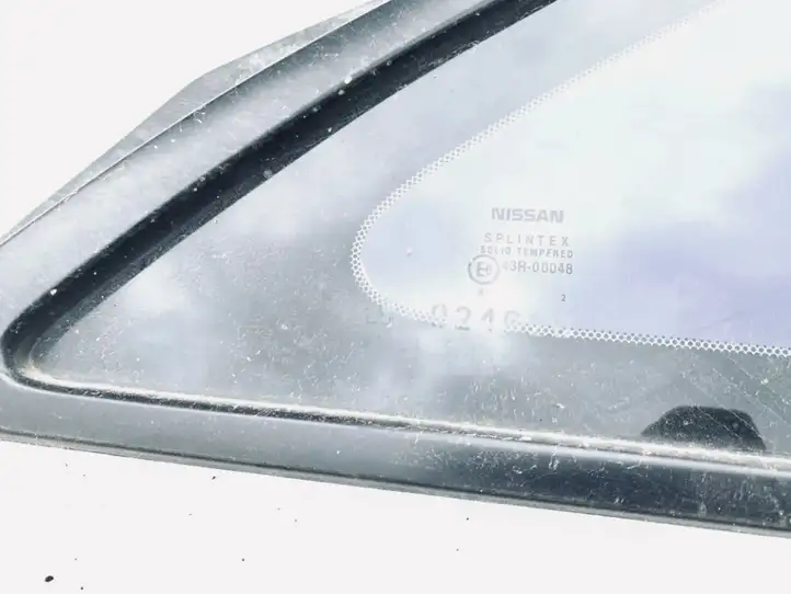 Nissan Primera (2001 - 2008) Заднее боковое стекло — фото 3