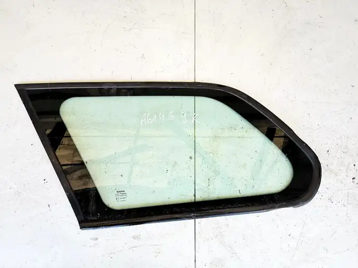 Nissan Primera (2000 - 2001) Заднее боковое стекло — фото 1
