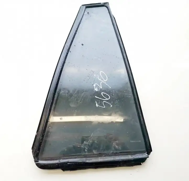 Subaru Outback (2009 - 2014) 62284aj020 Форточка двери — фото 1