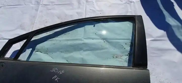 Toyota Corolla Verso AR10 (2004 - 2009) Стекло передней двери — фото 1