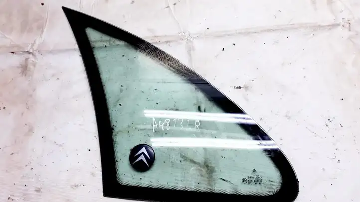 Citroen Xsara Picasso (1999 - 2012) Заднее боковое стекло — фото 1
