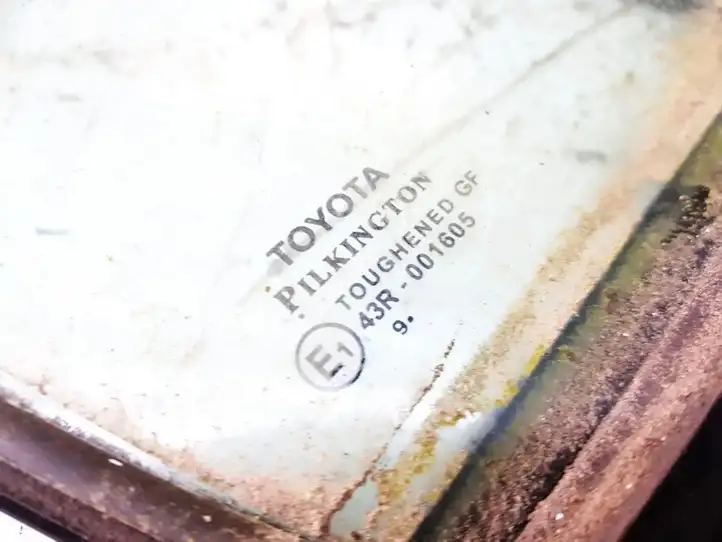 Toyota Avensis T270 (2009 - 2012) Форточка двери — фото 3