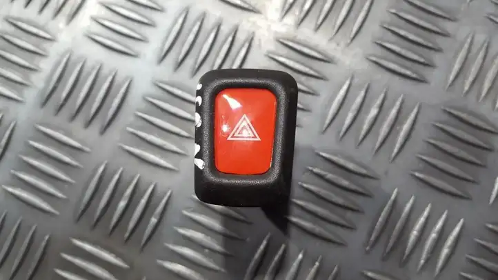 Nissan Almera N16 (2000 - 2010)  NILES06016 Включатель аварийных фонарей