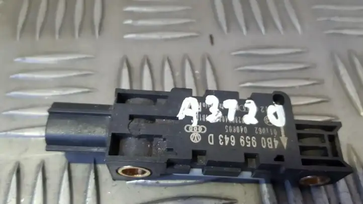 Audi A3/S3 8P (2004 - 2008) 4B0959643D Датчик удара SRS — фото 1