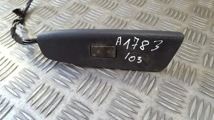 Fiat Stilo (2001 - 2010) b569 Кнопка стеклоподъемников — фото 1