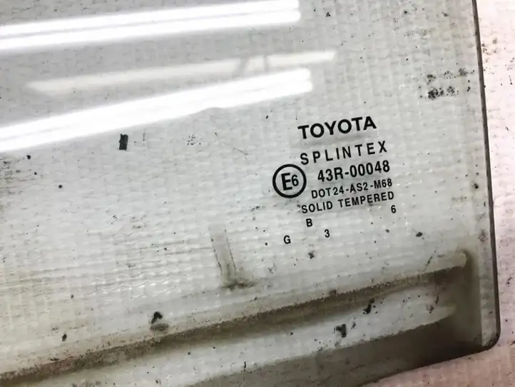 Toyota Avensis T250 (2006 - 2009) Стекло задней двери — фото 2