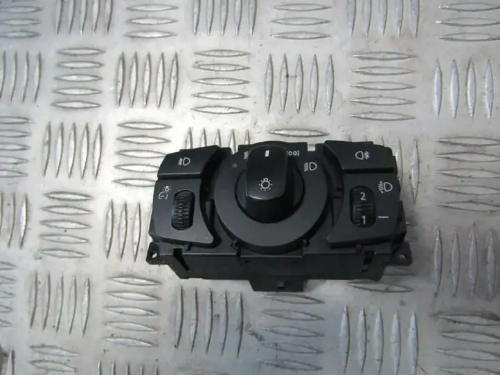 BMW 5 E60 E61 (2004 - 2010) 6953737 Включатель фонарей — фото 1