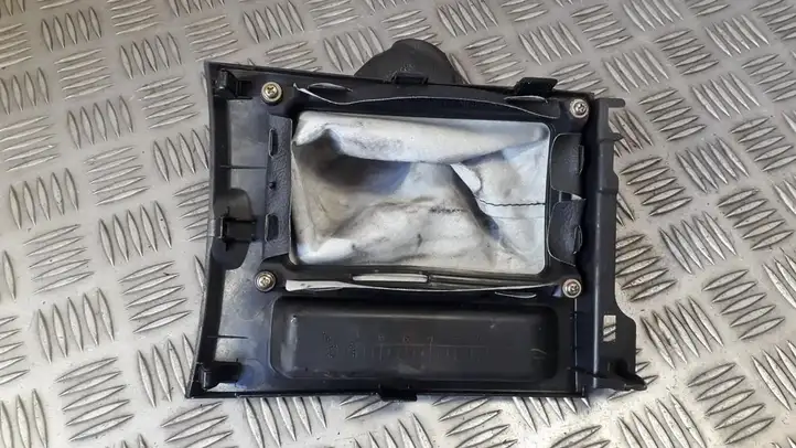 Mazda 3. (2003 - 2006)  BP4K64334 Другая деталь салона