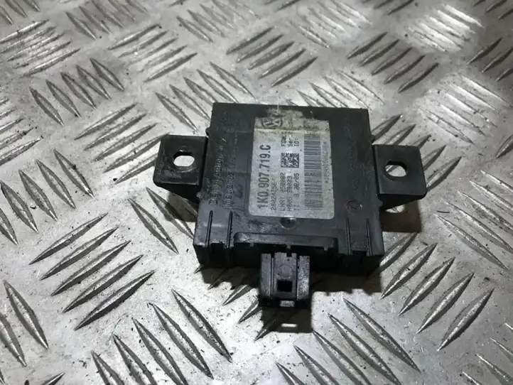 Audi A3/S3 8P (2003 - 2005) 1k0907719c Прочие блоки управления — фото 1