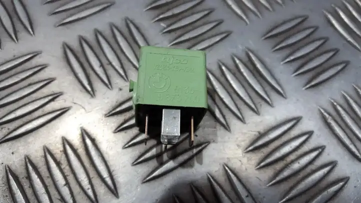 BMW 3 E46 (1998 - 2005)  61368373700 Другое реле