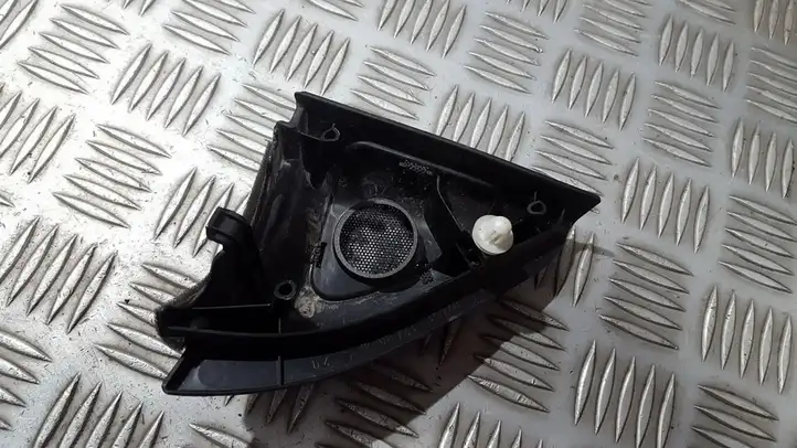 Toyota Corolla E120 E130 (2000 - 2004) 6749112480 Прочие детали салона — фото 2