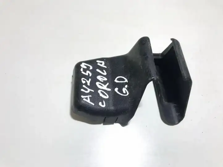 Toyota Corolla E120 E130 (2004 - 2007) 7213702040 Прочие детали салона — фото 1