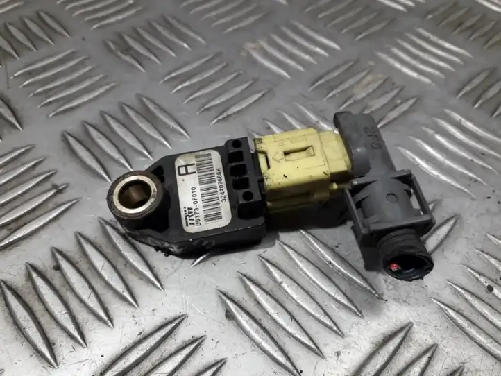 Toyota Corolla Verso AR10 (2004 - 2009) 891730F010 Датчик удара SRS — фото 1
