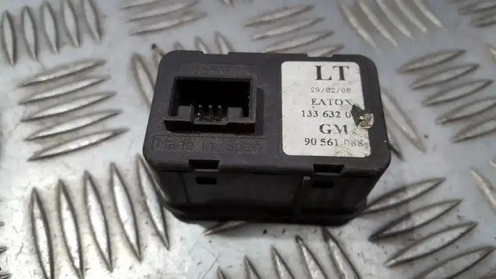 Opel Astra G (1998 - 2004) 90561088 Блок кнопок стеклоподъемников — фото 2