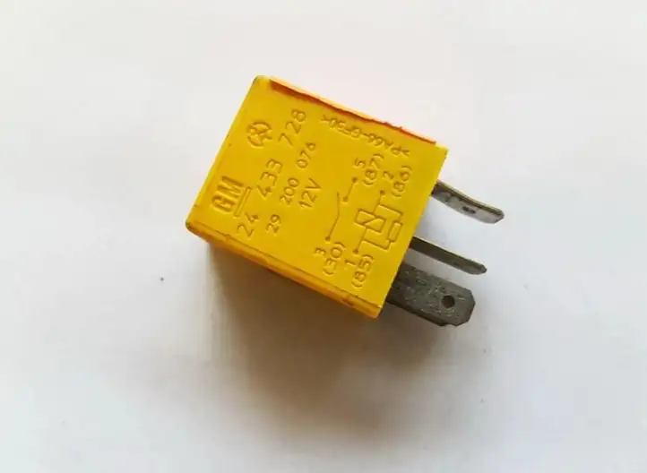 Opel Corsa C (2000 - 2003) 24433728 Другое реле — фото 1