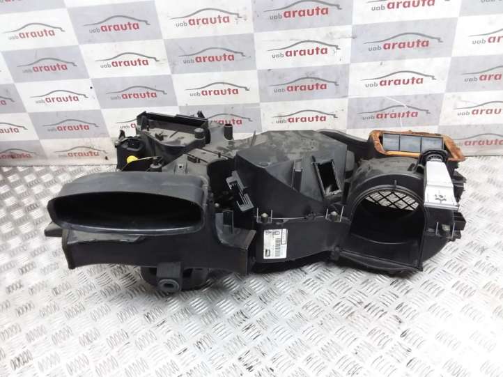 99657301109 Porsche Boxster 986 Salono oro mazgo plastikinis korpusas