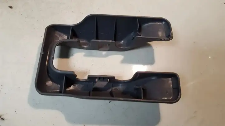 Toyota RAV 4 (XA20) (2000 - 2005) 7215942020 Прочие детали салона — фото 2
