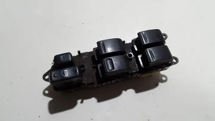 Toyota Previa (XR30, XR40) II (2000 - 2006) 8404028030 Блок кнопок стеклоподъемников — фото 1