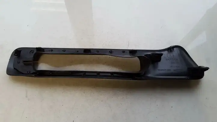Nissan Juke I F15 (2010 - 2018) 9691200a52 Прочие детали салона — фото 2