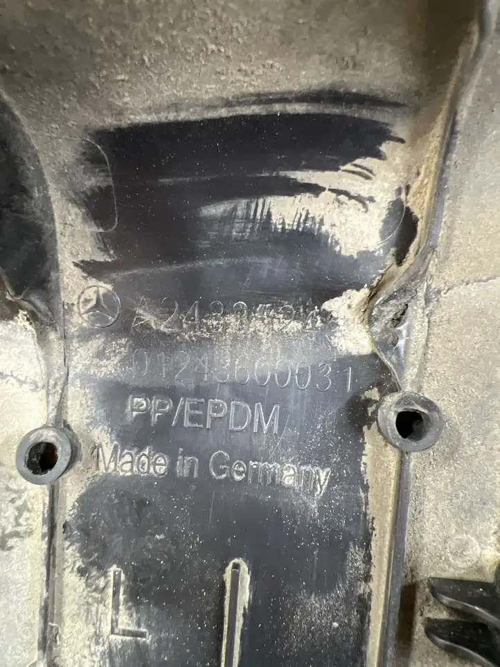 Mercedes-Benz EQA (2021 - ) 01243600031 Прочие детали днища — фото 7