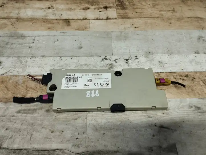 BMW 7 F01 F02 F03 F04 (2008 - 2016)  9276099 Усилитель антенны