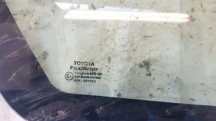 Toyota Corolla E120 E130 (2000 - 2004)   Заднее боковое стекло кузова