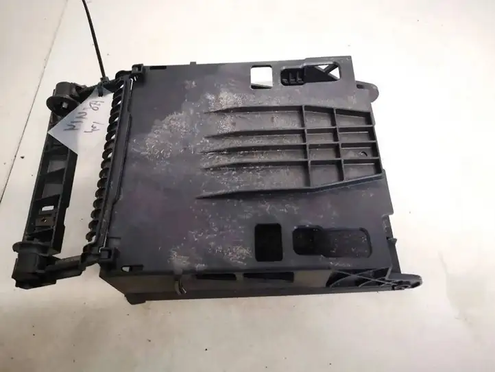 Audi Q7 (2005 - 2009)  8103785 Другая деталь салона