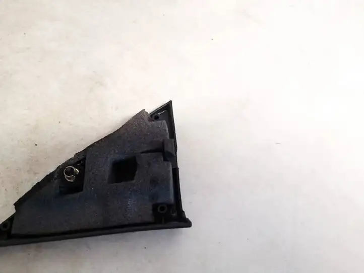 Toyota Land Cruiser (J100) (1998 - 2007)   Другая деталь салона