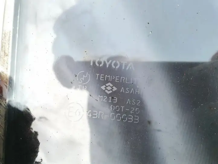 Toyota Avensis Verso (2004 - 2009) Стекло задней двери — фото 3