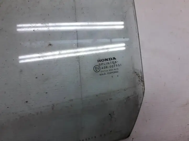 Honda CR-V (2001 - 2004) Стекло задней двери — фото 2
