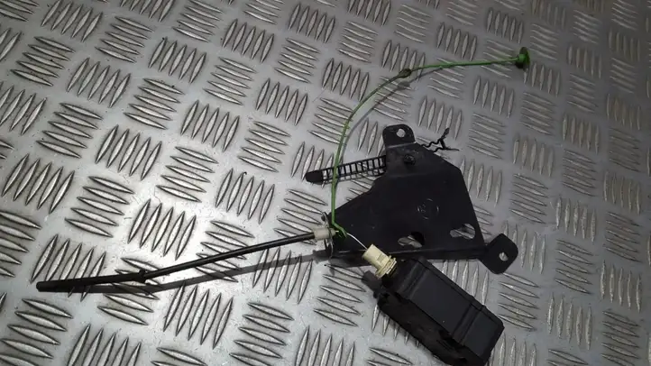 BMW 5 E39 (1996 - 2003)  67118352168 Двигатель центрально замка