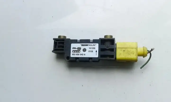 Audi A4 S4 B6 8E 8H (2000 - 2006) 8E0959643A Датчик удара SRS — фото 2
