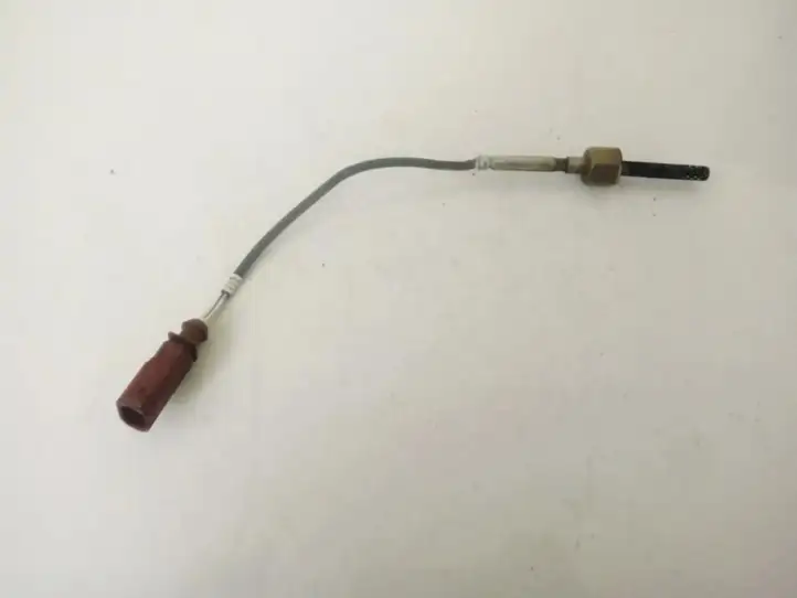 Audi A4 (2004 - 2009)  070906088aa Датчик температуры выхлопного газа