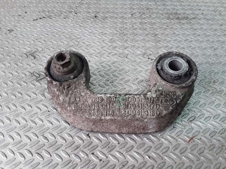 4D0411317K Audi A4 S4 B7 8E 8H Priekinė stabilizatoriaus traukė