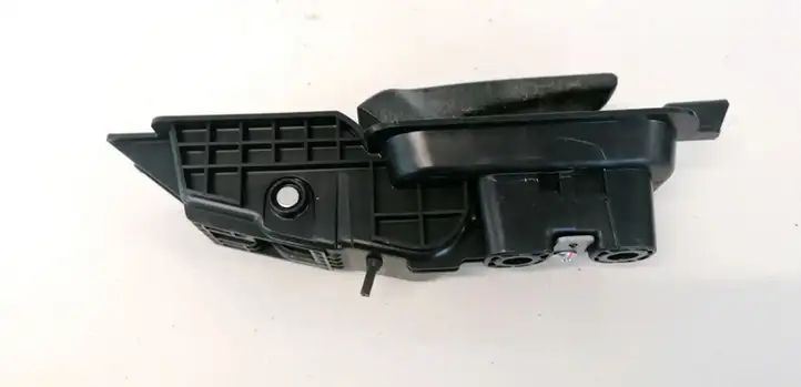 Honda CR-V (2017 - 2022) Прочие детали салона — фото 3