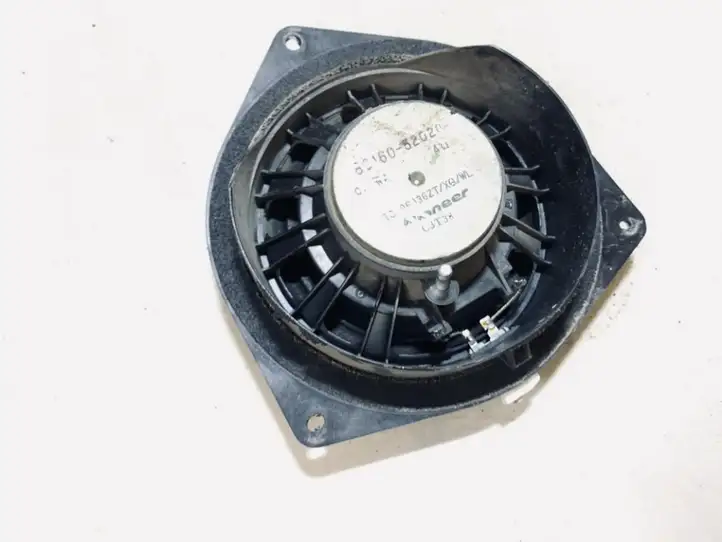 Toyota Yaris Verso (1999 - 2005) 8616052020 Динамики передних дверей — фото 2