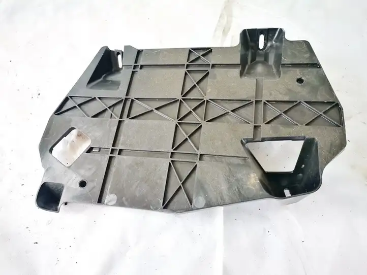 Mercedes-Benz C W205 (2014 - 2021)  a2056840937 Другая внешняя деталь