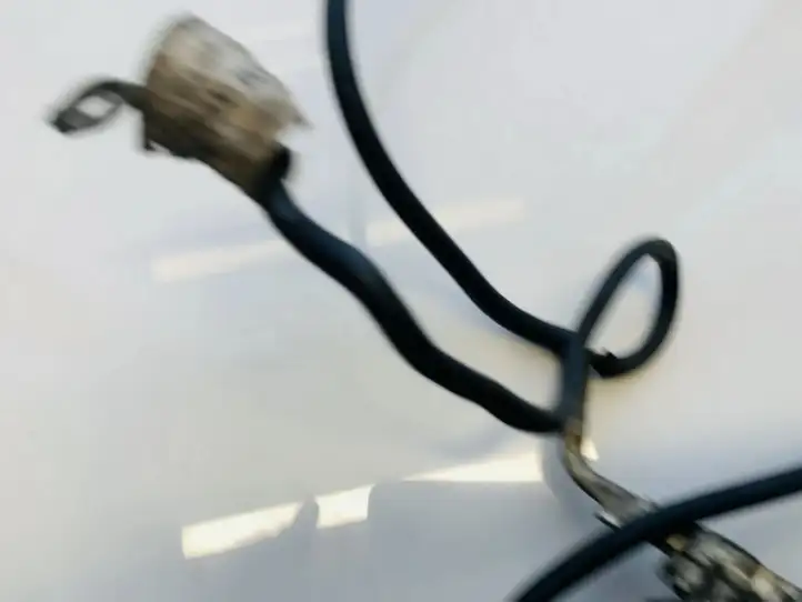 Citroen C5 (2001 - 2004) 9640334180 Плюсовой провод аккумулятора — фото 3