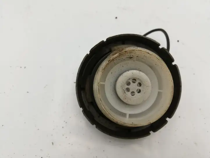 Toyota Corolla Verso E121 (2004 - 2007) Крышка топливного бака — фото 2