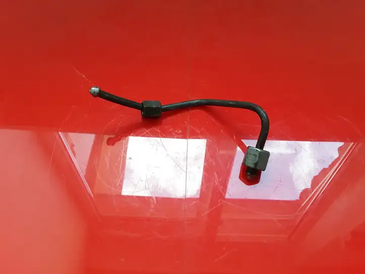 Fiat Sedici (2007 - 2016) Z942 Трубка подачи топлива в форсунки — фото 2