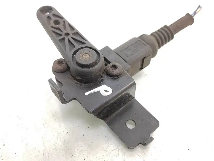 Volkswagen Golf Plus (2004 - 2008) 1t0907503b Датчик высоты фар — фото 1