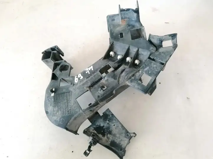 Volkswagen PASSAT B6 (2005 - 2010)  3c0971615 Другая внешняя деталь