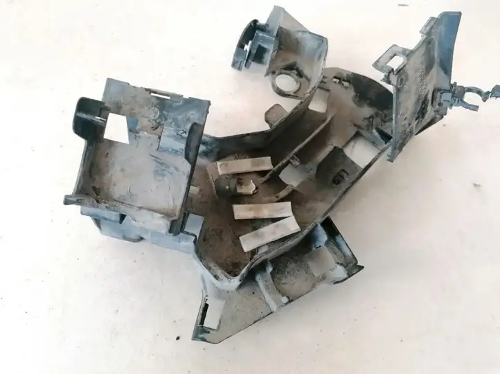 Volkswagen PASSAT B6 (2005 - 2010)  3c0971615 Другая внешняя деталь