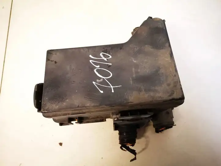 Nissan Qashqai (2006 - 2010)   Ящик предохранителей (комплект)