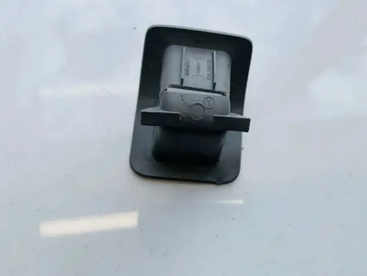 Volkswagen Jetta V (2005 - 2010) 1k0887233c Прочие детали салона — фото 2