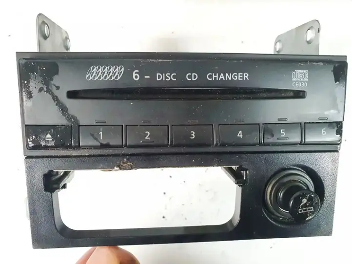 Nissan X-Trail T30 (2001 - 2007) 281844m560 CD/DVD чейнджер — фото 1