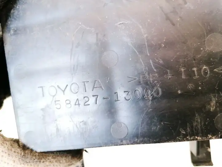 Toyota Corolla Verso E121 (2004 - 2007) 5842713040 Прочие внешние детали — фото 3